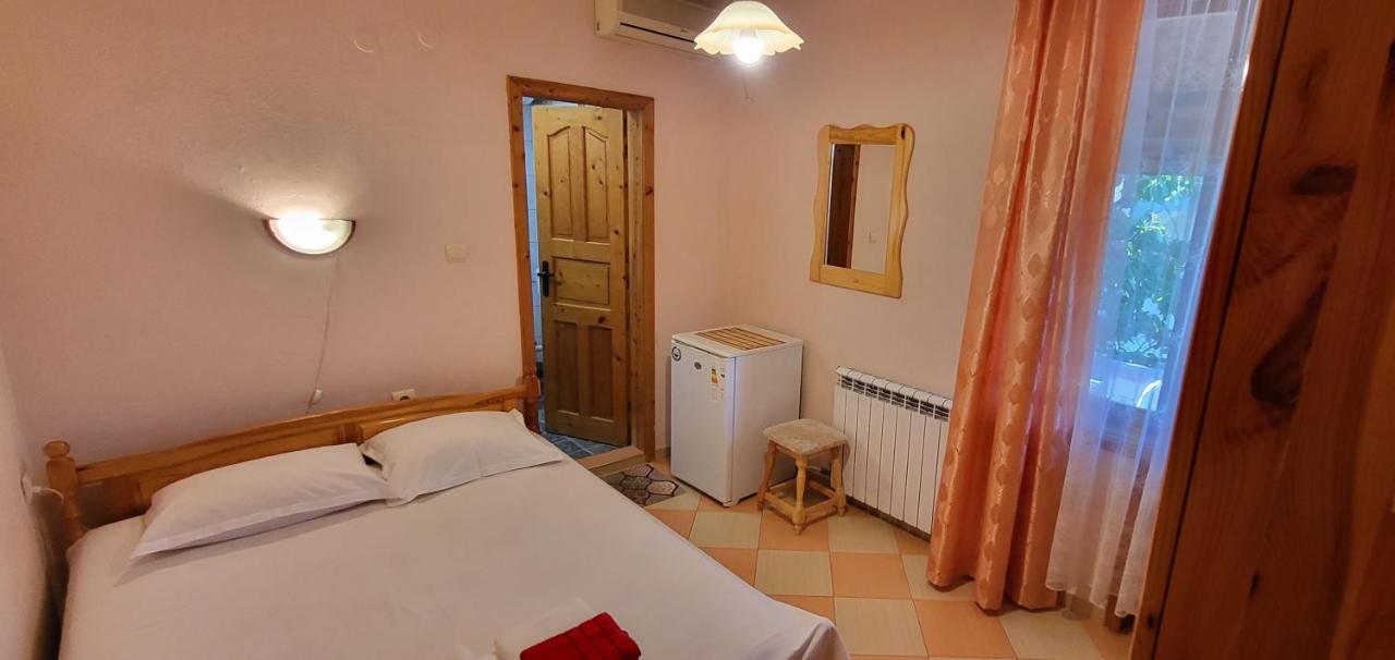 Amfora Guest House Byala  Ngoại thất bức ảnh